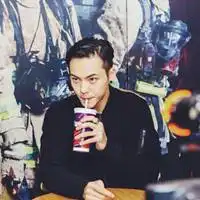 陈伟霆橙红年代微信头像微信头像图片大全