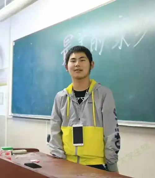 心中有光,勇敢追梦我必须自己走向胜利