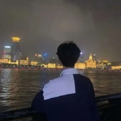 零点一刻的时候我只会想起你