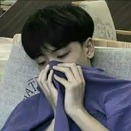 求这个图片的另一半情侣头像