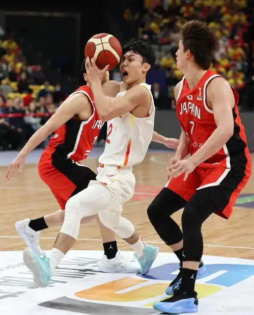 祝贺2025亚洲杯预选赛中国男篮大胜日本队