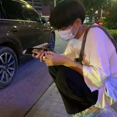 看淡一切的稳重成熟网名男人味足可爱点