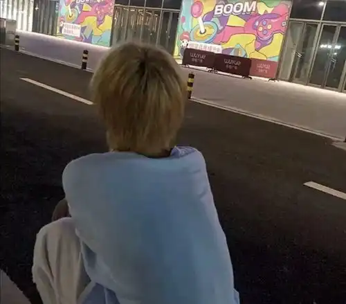 爱吃醋的男生头像