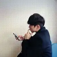 帅男不爆正脸意境男生头像