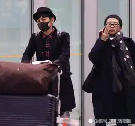 45岁何炅是真正的不老男神真实近照曝光,才知综艺滤镜有多重