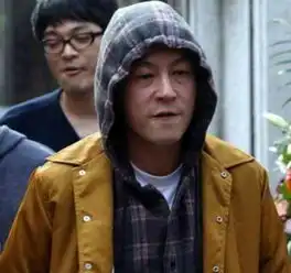 36岁陈冠希近照曝光,曾经痞帅少年变沧桑大叔