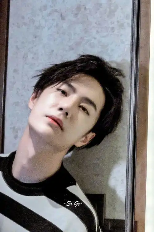 王一博壁纸愿我爱的少年被这世界温柔以待,岁月静好我们永在