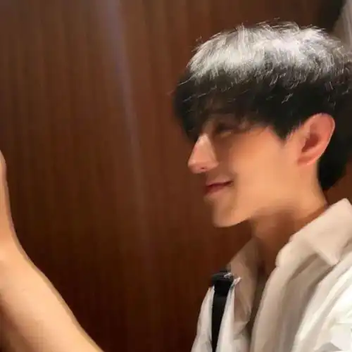 ins风小众头像很赞