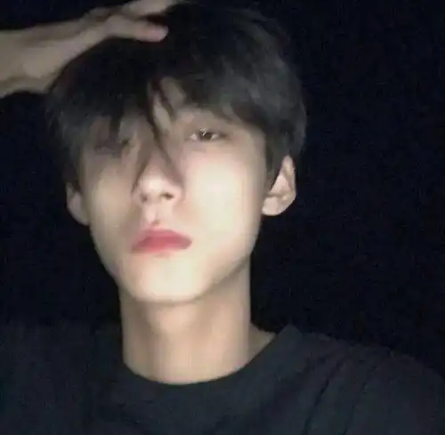 小众耐看的微信头像,待签收