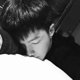 阳光帅气男生头像小清新我可以忘记你