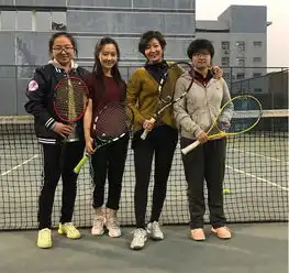 北大网球队包揽首都高校大学生网球联赛男女双打冠军