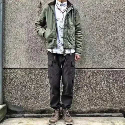 男人味的冬日穿搭也很招人喜欢