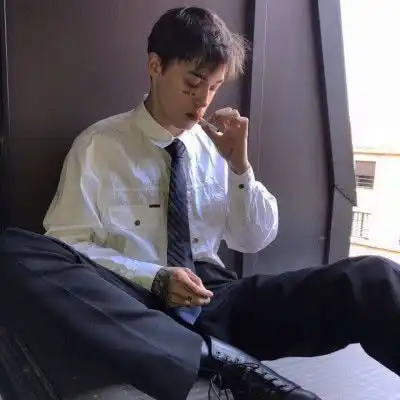 网易云小众歌单推荐闭上眼睛,此歌单送给暗夜里的孤独患者