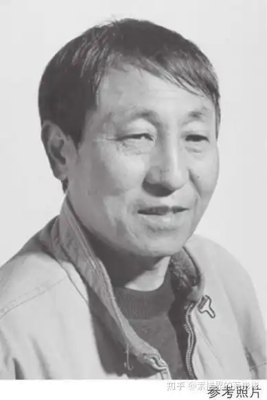 男老人素描人物头像的画法