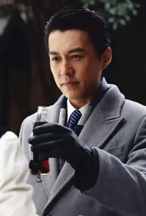 断崖式衰老不露面不知道,一露面吓一跳,这些明星突然就老了