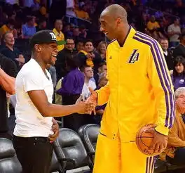 科比盼生涯能圆满收尾称不败拳王是自己榜样