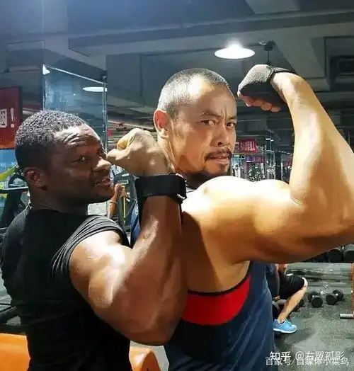 地球东亚裔男人最阳刚