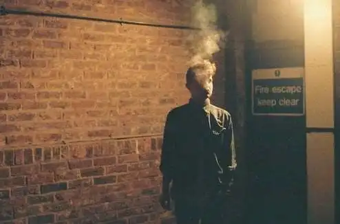 天生贱骨头,这些星座的男生你对他越好越不领情