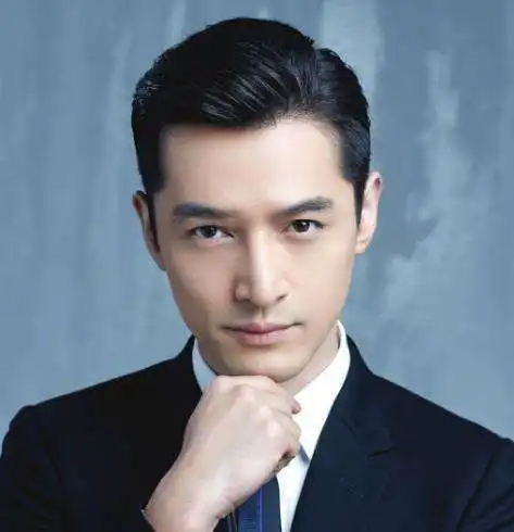 组图胡歌大学时期证件照曝光浓眉大眼棱角分明