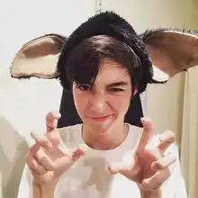 男生头像喜欢一个人是什么感觉乍见心欢,小别思恋,久处怦然