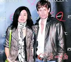 张曼玉情路坎坷笑言情已逝