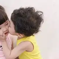 可爱霸气小孩情侣头像可爱到爆的情侣头像小孩子