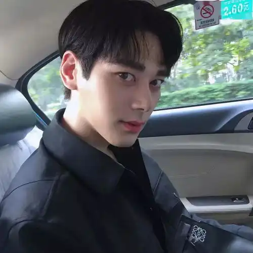 男生头像丨渣男会呼吸渣女蹦野迪直男爱萝莉直女恋腹肌老子不一样深情又专一