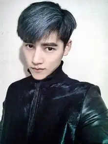 求一个高冷的男生头像满意采纳