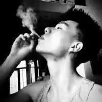 抽烟喝酒的男头像