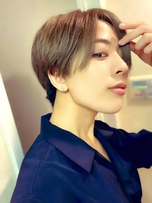 女装男生参加校花评比,变性人士录取国家队,日本对性别确认这件事越来越宽容了