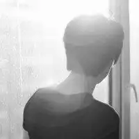 背影图片伤感黑白男微信头像图片大全