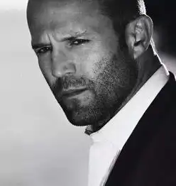 对这位光头大叔,你了解多少