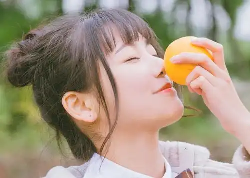 当男人发疯地想一个女人时,会这样联系你,懂的女人都明白