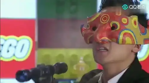 吴彦祖戴面具吴彦祖重带面具,网友晒图惊呼你是吴彦祖,那我是谁