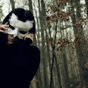 求几个这俩种类型的头像什么都行面具的最好贴近的