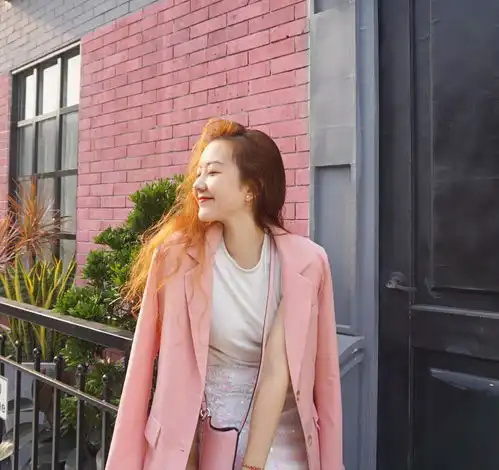 微胖女生春夏这么穿,时尚显高又显瘦