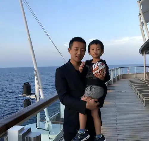 汪小菲和张颖颖还没有分手本人现身回复别侮辱我了,我在泰国