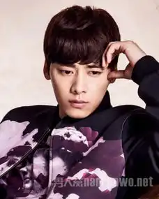 李易峰亲身示范百变发型全靠刘海