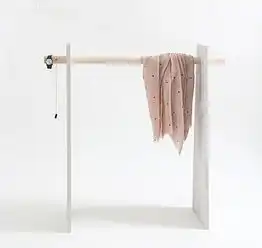 nicolelehner简洁干净的木制家具