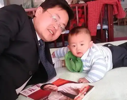 回顾被父亲逼着在零下13度裸跑的小男孩,如今他有何成就