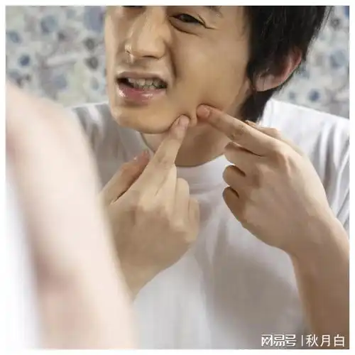 小时候在舅舅家住了3年,那天,得知舅妈生病住院,我请假回去