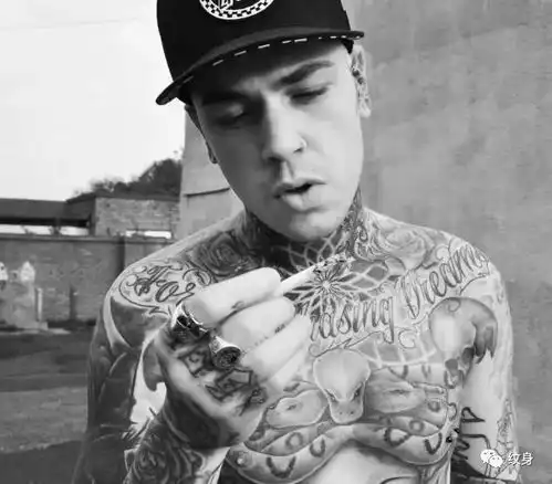 男人纹身除了狂野霸气还有什么样的气质