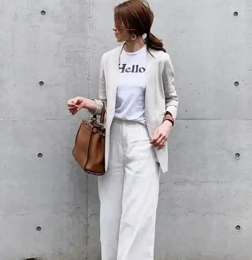 大龄女性换季穿搭指南,借鉴素人博主,早秋气质感十足