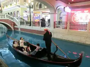 在圣诞来临时带着闺蜜一起去澳门感受圣诞的气氛,感受港珠澳大桥的雄伟,不虚此行