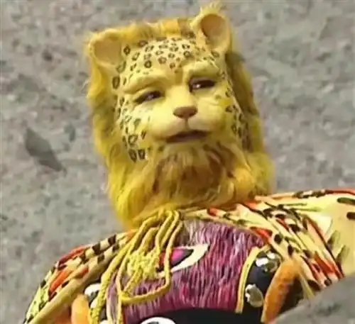 今天不是主力和庄多强,是我拉萨强,你们仔细看看,本来主力和游资想核完了跑,结果拉