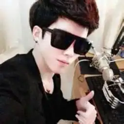 mc红九照片mc红九相册大全yy官方