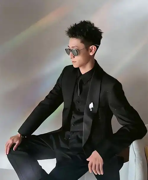 北京出生的10位当红男明星,看看你认识几个