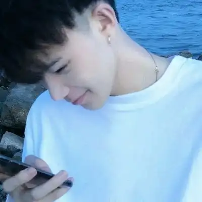 很清新淡雅的男生干净帅气头像还没确定的事不要弄得人尽皆知