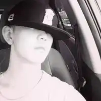 帽子扣眼重口味男生头像图片扣扣居