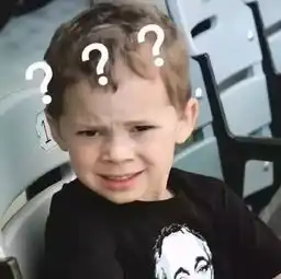 假笑男孩开通微博谁不是一边难过,一边假笑呢